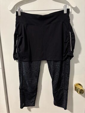 Athleta Black Skirted Capri Leggings